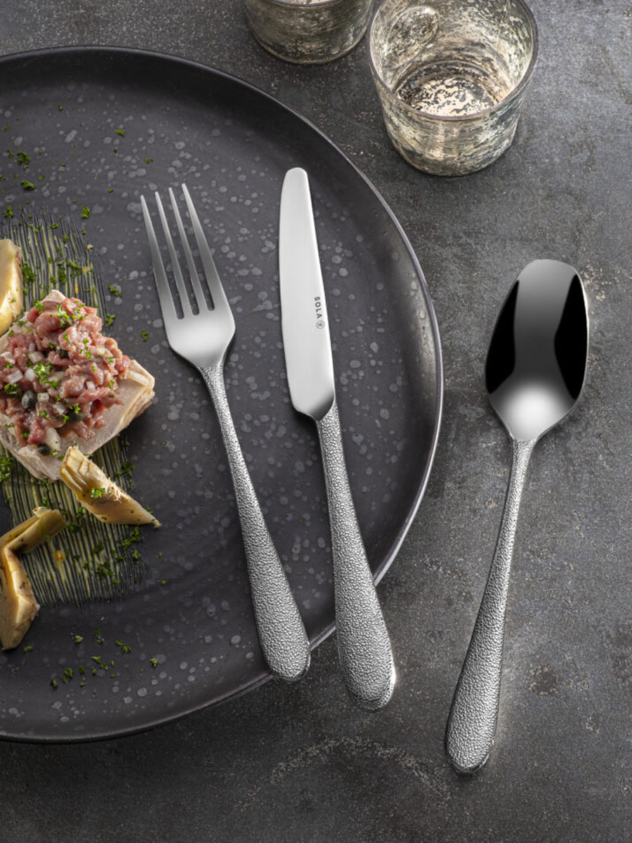 Food presentation equipment for hotels in UAE